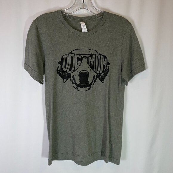 Dog Mom Graphic Tee Women's Size Small Camo Green Crew Neckline Short Sleeves - Picture 3 of 6